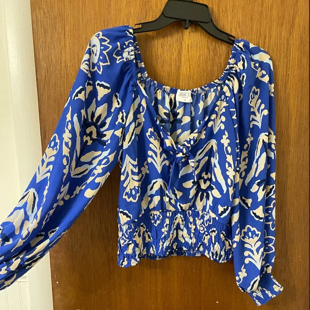 Blouse - Picture 2 of 6